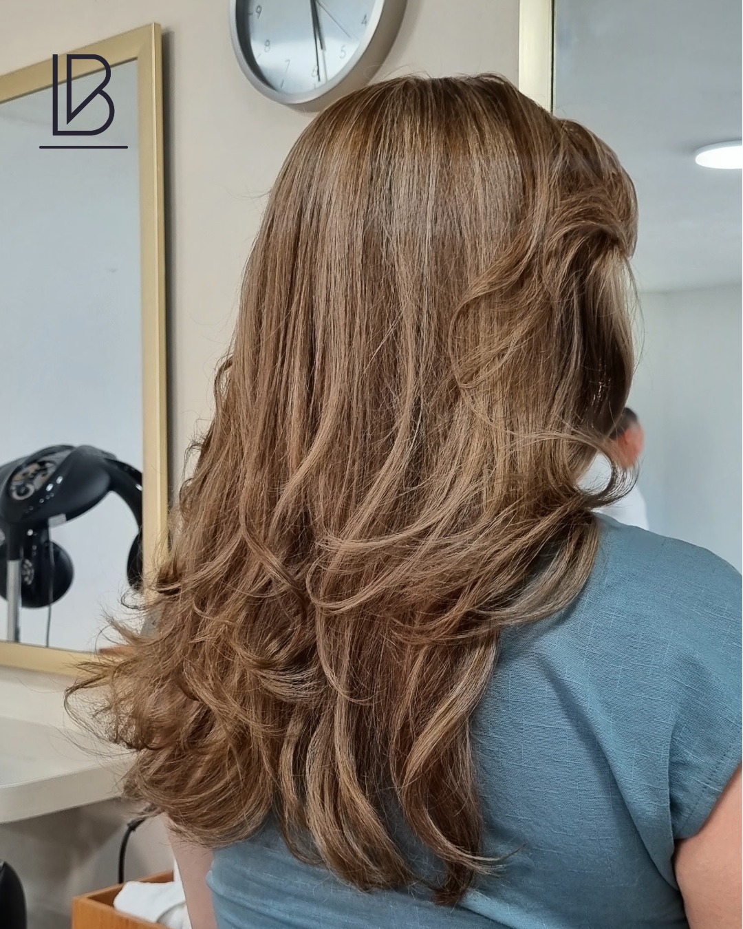 Hazelnut Praline + Babylights. 🌰✨ Aportamos luz, dimensión y un brillo espectacular a tu cabello para llenarlo de vida. ¿Lista para tu glow up?
¡Agenda tu cita hoy mismo!
📲 +52 1 55 4078 8398
📍 Av. de Las Fuentes 567, Jardines del Pedregal, Álvaro Obregón, 01900 Ciudad de México, CDMX
#hazelnuthair #hazelnut #babylights #hazelnutbabylights #salondebelleza #salonmexico #fypシ #mexico