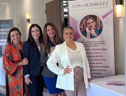 A veces desearía tener un botón para rebobinar y revivir momentos así. ✨ ¡Qué buenos recuerdos en alianza! ❤️ #TBT #Memorias #BuenosTiempos